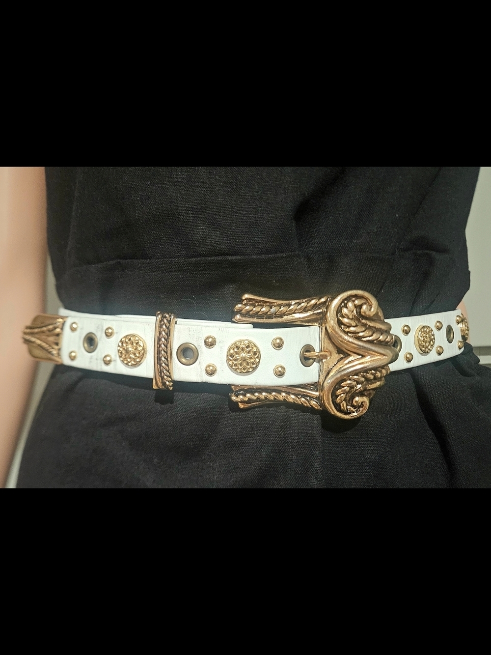 Vintage Caché White Leather Statement Belt - Gold Ornate Buckle